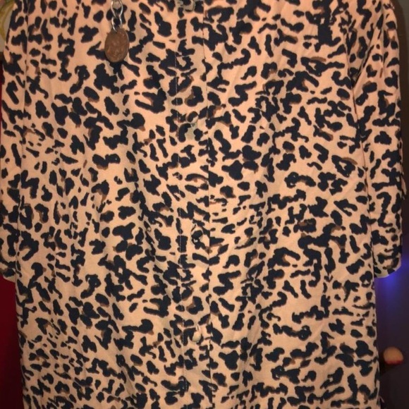 Leopard print ava & viv top - Picture 3 of 4